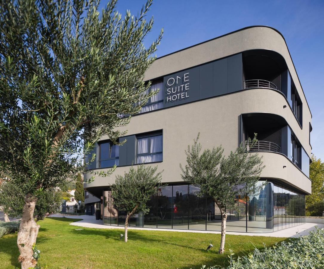 מליני One Suite Hotel מראה חיצוני תמונה